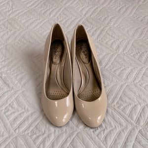 Nude Life Stride heels Size 8